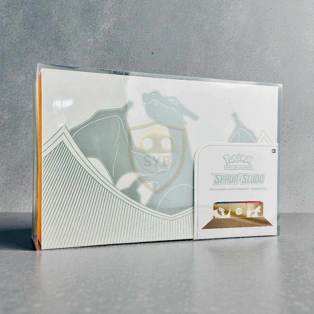 Teca Rigida Trasparente UPC Pokémon – Charizard Ultra Premium Display Protector