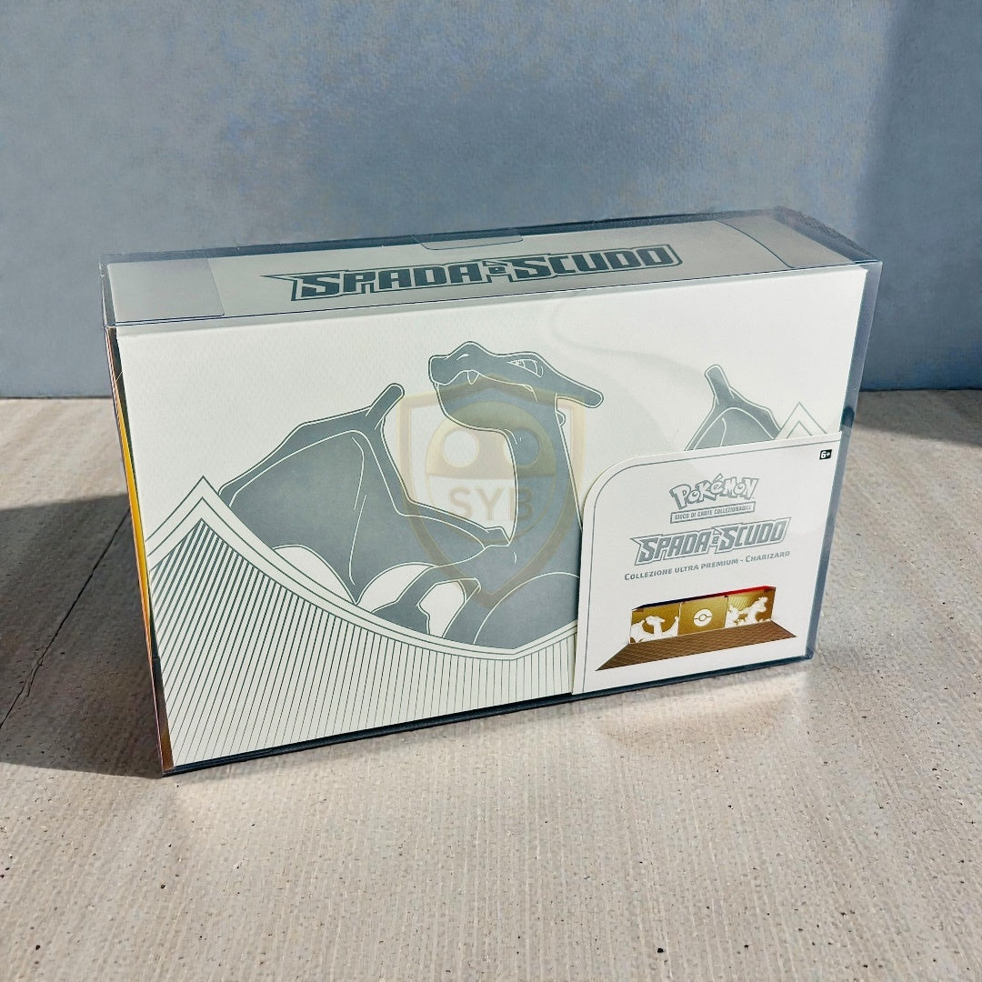 Teca Rigida Trasparente UPC Pokémon – Charizard Ultra Premium Display Protector